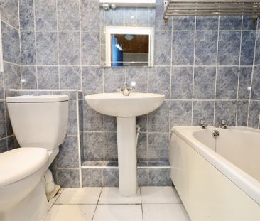 2 bedroom Flat to rent in Sandringham Road, South Gosforth, Newcast... - Photo 1