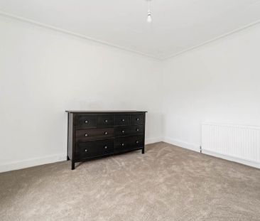 3 bedroom detached house to rent - Photo 4