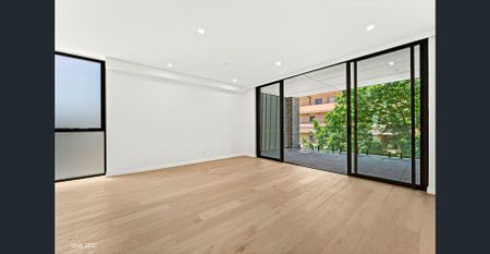 Luxurious Brand-New Boutique Residences - Refined Living in an Exclusive Complex - Photo 2