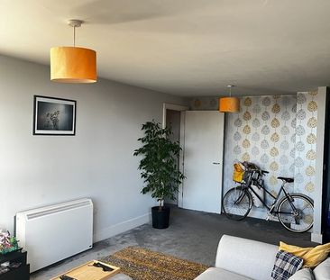 Room in a Shared Flat, Lydia Ann Street, L1 - Photo 4