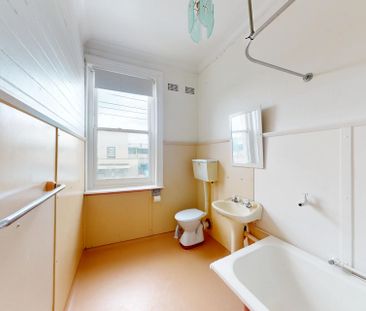 4/142 Young Street, Carrington NSW 2294 - Photo 5