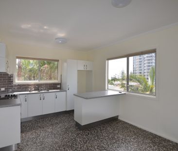 CENTRALLY LOCATED TWO BEDROOM UNIT - Photo 1