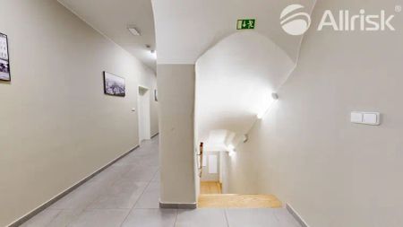 Pronájem bytu 1+kk 38 m - Fotografie 5