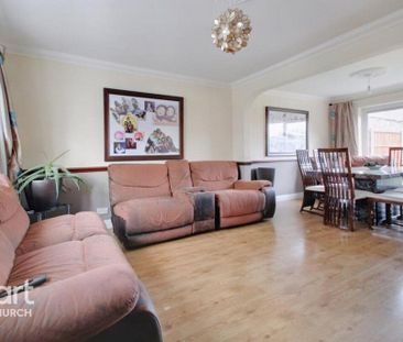 4 bedroom semi-detached house to rent - Photo 1