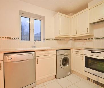 2 bedroom flat to rent - Photo 6