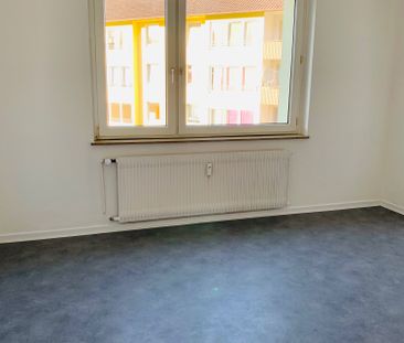 helle, geräumige 3-Zimmerwohnung im Erdgeschoss - Foto 1