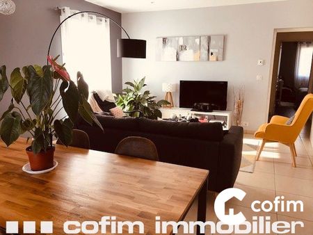 Jolie villa meublée T4 103m² mitoyenne par garage. - Photo 2