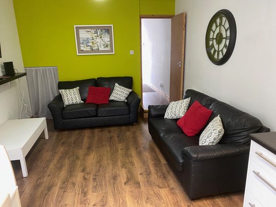 45 Gleave Road All Bills Included - Photo 1