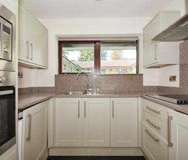 High Street, Old Whittington - Photo 5