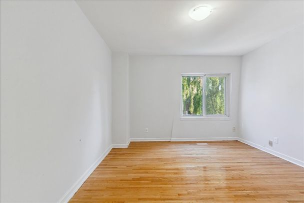 1560 Bloor Street East Townhomes - Townhouse (3 bedroom) - Photo 1