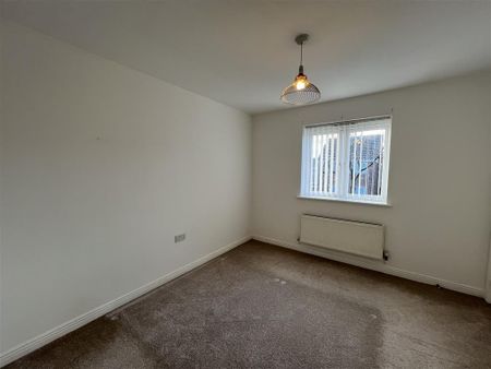 Y Llanerch, Pontlliw, SWANSEA - Photo 4