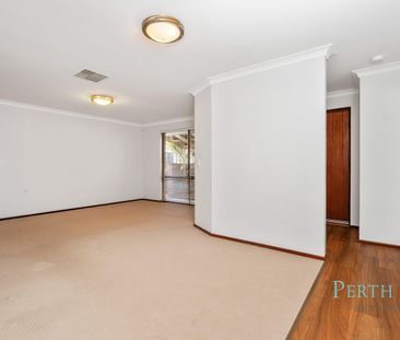 Quiet Family Living in the Willetton Senior High School Catchment - Photo 1