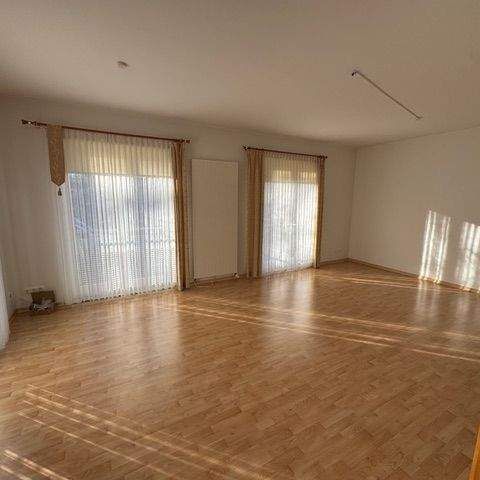 Moderne große 2 Zimmerwohnung mit 2 Balkonen, Keller und Außenstellplatz in der Hansestadt Stralsund-Knieper Vorstadt zu vermieten. - Foto 1