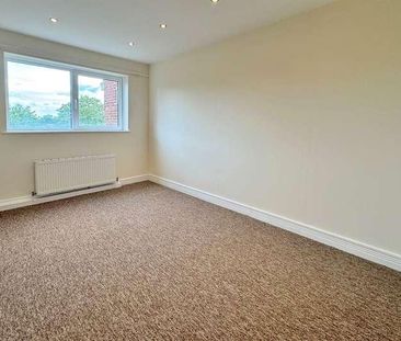 Westbourne, BH13 - Photo 2
