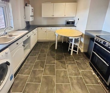 One-Bedroom House share - Photo 4