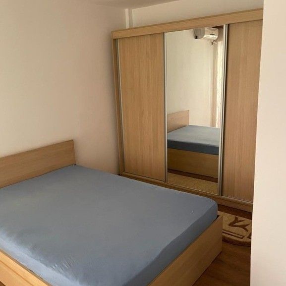 Apartament cu 1 camera in piata Victoriei - Fotografie 1