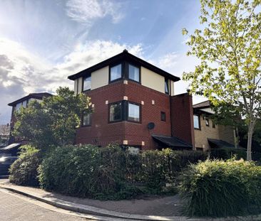 2 bedroom end of terrace house to rent - Photo 4