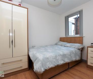 Apt 6, 104 Eglantine Avenue, Belfast, BT9 6EU - Photo 4