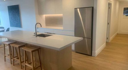 Furnished apartment in Remuera's best address - Photo 3