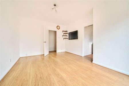 St. Georges Road, Enfield, EN1 - Photo 2