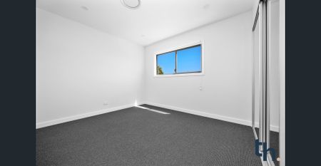 Contemporary Townhouse in an Ultra-Convenient Setting - Photo 5