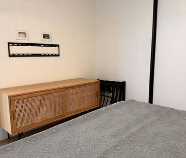 Furnished perfection - Photo 1