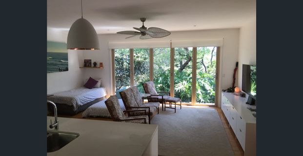 Peregian Beach Designer Cottage 400 metres from the beach - Photo 1