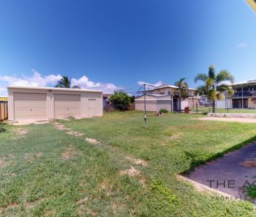 Charming Family Home with a Shed! - Photo 4