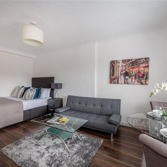 Studio to rent - Photo 1