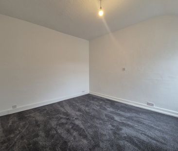 Brettell Lane, Amblecote, Stourbridge, DY8 - Photo 4