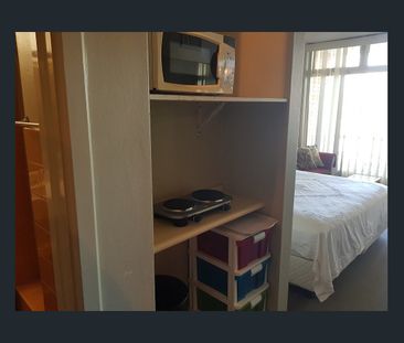 Studio on the Riverfront with Magnificent Views - Photo 3