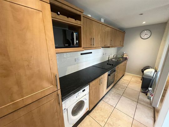 Hyde Square, South Circular Road, Dublin 8 - Photo 1