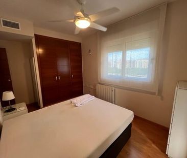 Alquiler de apartamento en Juan Carlos I, 2 dormitorios, 2 baños, g... - Photo 5