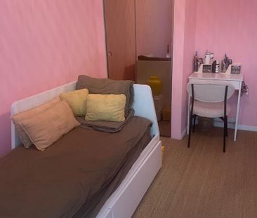 Location Appartement 3 pièces 71m² MARSEILLE 9ème - Photo 6