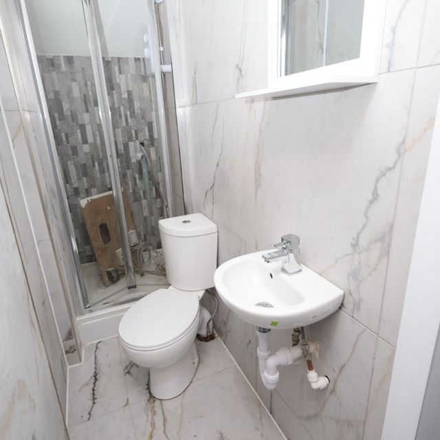 Studio Flat, St. Julians Farm Road, SE27 - Photo 2