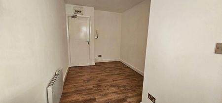 Conduit Way, London NW10 - Photo 5