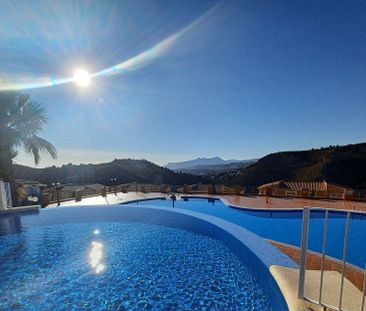 Villa for rent with 4 bedrooms and 3 bathrooms with stunning views - Photo 5