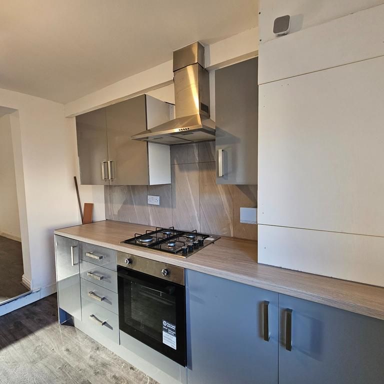 3 bedroom terraced house to rent - Photo 1