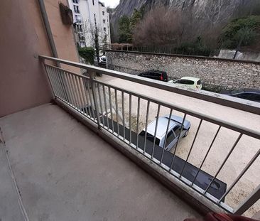 Location Appartement 1 pièce 23m² GRENOBLE 38000 - Photo 4