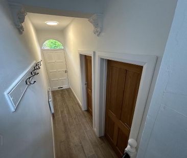 2 Donegall Avenue, Belfast, BT12 6LX - Photo 6