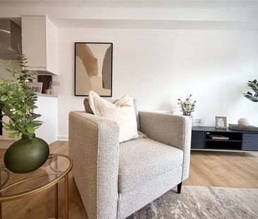 Victoria Road, Aldershot, Hampshire, GU11 - Photo 2