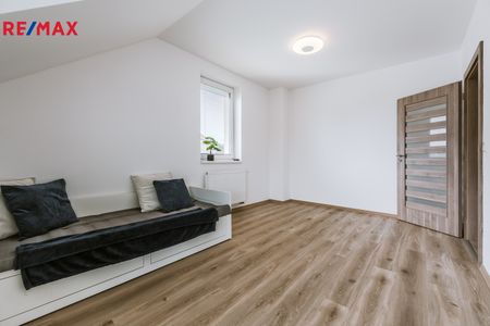 Pronájem domu 123 m², Bašť - Fotografie 2