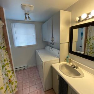 LOGEMENT 5 ET DEMI - Photo 2