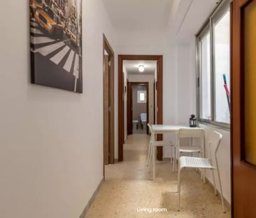 Plaça del Dramaturg Faust Hdez. Casajuana, Valencia, Valencian Comm... - Photo 6