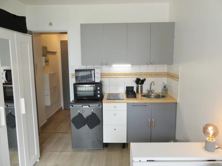 Location Appartement 1 pièce 15m² BOULOGNE BILLANCOURT 92100 - Photo 3