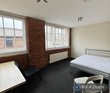 6 bedroom flat to rent - Photo 5