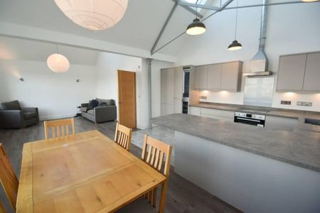 2 bedroom flat to rent - Photo 5