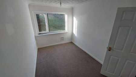 Greenland Crescent, Fairwater, Cardiff, CF5 - Photo 5