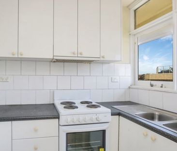 65/51 Roslyn Gardens, Elizabeth Bay NSW 2011 - Studio For Rent | Do... - Photo 1