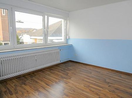 Frisch renovierte ca. 75m² große 3-Zimmerwohnung mit Balkon und Tageslichtbad in Hagen- Kabel - Foto 4